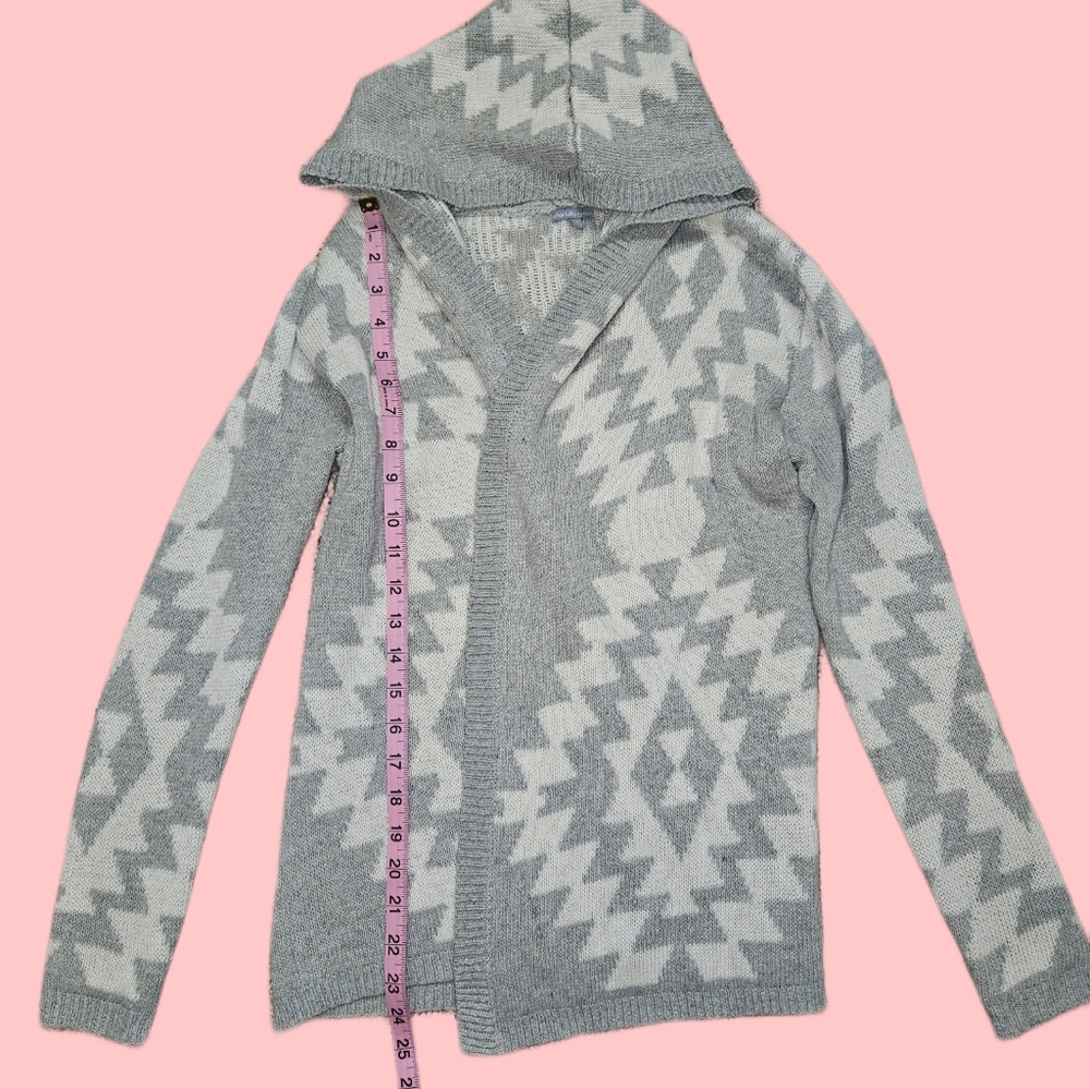 NWOT Patterned Cardigan - Picture 9 of 9